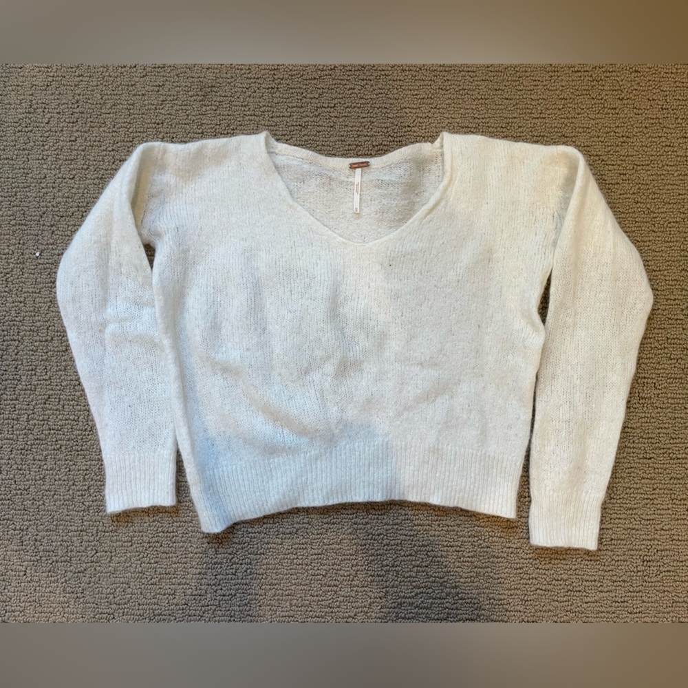 Cute alpaca wool free people sweater.
